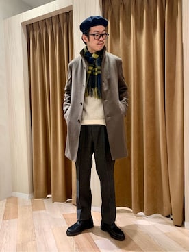 「TAKEO KIKUCHI（タケオキクチ）の【ウールカシミヤブレンド】ビーバー調 スタンドカラー コート（その他アウター、グリーン系）」を使った、蒲谷祐太さん（メンズ・180cm）の冬コーディネート