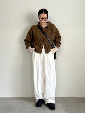 「アイテム（スリッポン）」を使った、shinoさん（レディース・160cm）の秋コーディネート