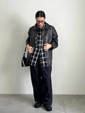 「アイテム（スリッポン）」を使った、shinoさん（レディース・160cm）の秋コーディネート