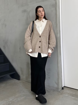 「アイテム（スリッポン）」を使った、shinoさん（レディース・160cm）の秋コーディネート