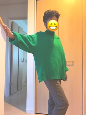 「アイテム（スラックス）」を使った、みるこっこさん（レディース・150cm）の秋コーディネート