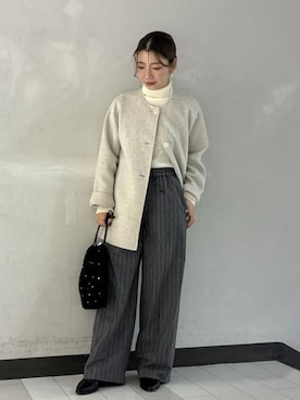 「UNTITLED（アンタイトル）の【ミディ丈/軽やか】セミラグランリバー コート（Collarless coats、ベージュ系）」を使った、Rinさん（レディース・157cm）の冬コーディネート