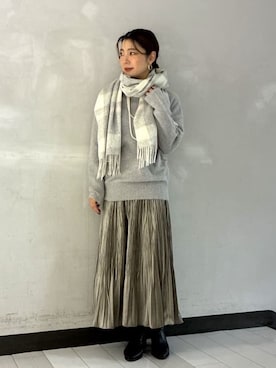 「UNTITLED（アンタイトル）の【大人な品格/ふわふわニット】フォックスカシミヤ コクーンニット（Knitwear、グレー系）」を使った、Rinさん（レディース・157cm）の秋コーディネート