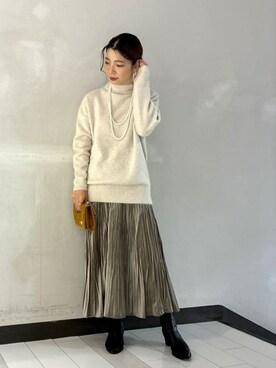「UNTITLED（アンタイトル）の【大人な品格/ふわふわニット】フォックスカシミヤ コクーンニット（Knitwear、ベージュ系）」を使った、Rinさん（レディース・157cm）の秋コーディネート