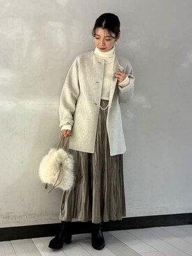 「UNTITLED（アンタイトル）の【ミディ丈/軽やか】セミラグランリバー コート（Collarless coats、ベージュ系）」を使った、Rinさん（レディース・157cm）の秋コーディネート