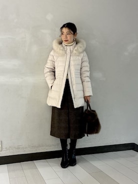 「UNTITLED（アンタイトル）の【はっ水機能/フード取り外し可】ミディダウンコート（Down Jacket / Coat、ベージュ系）」を使った、Rinさん（レディース・157cm）の秋コーディネート