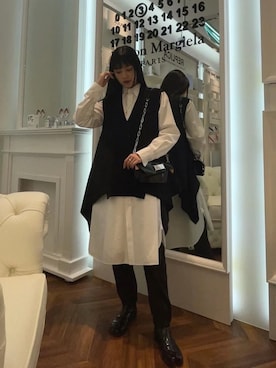 「Sacai（サカイ）のアイテム（Tシャツ/カットソー）」を使った、pickyougirlsさん（レディース・165cm）の冬コーディネート