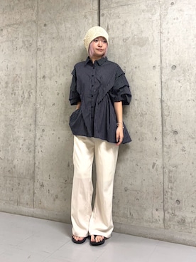 「KBF（ケイビーエフ）のランダムタックハーフスリーブシャツ（シャツ/ブラウス、ブルー系）」を使った、リロさん（レディース・161cm）の夏コーディネート