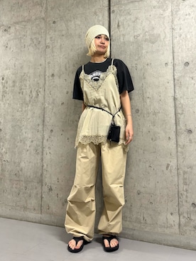 「KBF（ケイビーエフ）のヴィンテージライクレースキャミソール（キャミソール、ベージュ系）」を使った、リロさん（レディース・161cm）の春コーディネート
