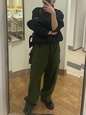 「アイテム（カーゴパンツ）」を使った、ayaさん（レディース・160cm）の秋コーディネート