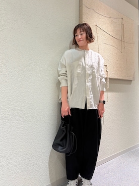「かぐれ（カグレ）のリネンダブルポケットワイドシャツ（シャツ/ブラウス、グレー系）」を使った、rikaさん（レディース・161cm）の春コーディネート