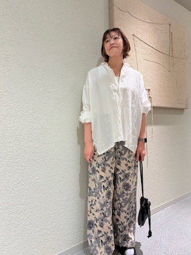 「かぐれ（カグレ）のリネンレギュラーボックスシャツ（シャツ/ブラウス、ホワイト系）」を使った、rikaさん（レディース・161cm）の春コーディネート