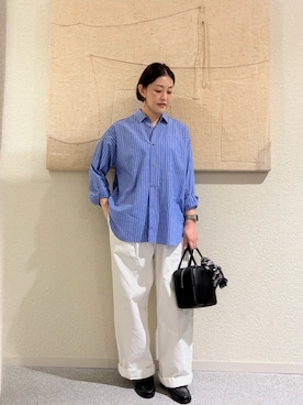 「かぐれ（カグレ）のコットンストライプレギュラーシャツ（シャツ/ブラウス、ブルー系）」を使った、rikaさん（レディース・161cm）の秋コーディネート