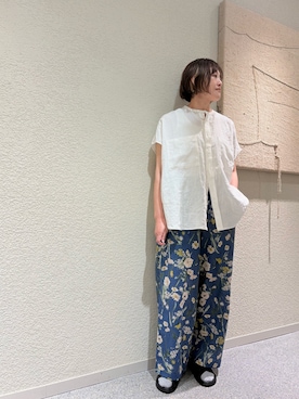 「かぐれ（カグレ）のリネンWポケットフレンチシャツ（シャツ/ブラウス、ホワイト系）」を使った、rikaさん（レディース・161cm）の春コーディネート