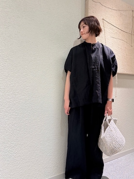 「かぐれ（カグレ）のリネンスクエアケープシャツ（シャツ/ブラウス、ブラック系）」を使った、rikaさん（レディース・161cm）の春コーディネート