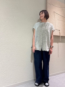「かぐれ（カグレ）のリネンフリルフレンチシャツ（シャツ/ブラウス、グリーン系）」を使った、rikaさん（レディース・161cm）の春コーディネート