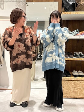 「LEPSIM（レプシィム）のストレッチサテンスカート　497324（スカート）」を使った、かとちゃんさん（レディース・154cm）の秋コーディネート