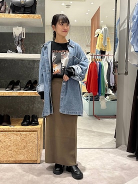 「LEPSIM（レプシィム）のアイテム（サンダル）」を使った、かとちゃんさん（レディース・154cm）の秋コーディネート