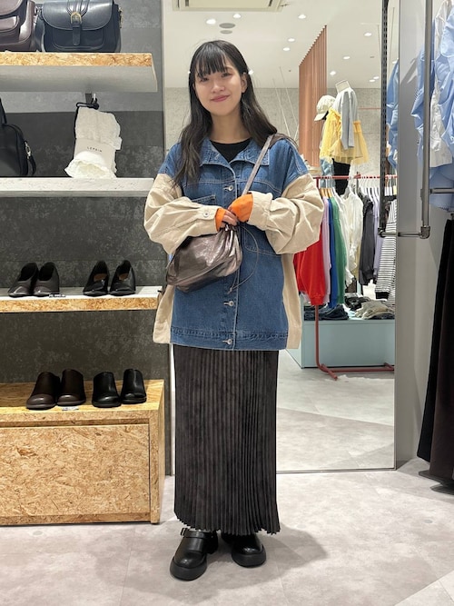 ドッキングデニムカバーオール 582417を使った人気ファッション