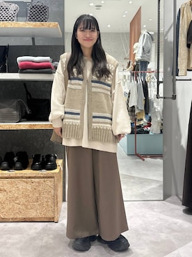 「アイテム（ベスト）」を使った、かとちゃんさん（レディース・154cm・30代）の冬コーディネート