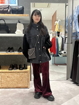 「アイテム（カバーオール）」を使った、かとちゃんさん（レディース・154cm）の秋コーディネート