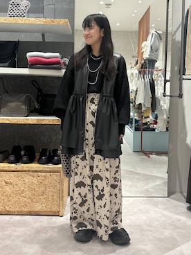 「アイテム（ベスト）」を使った、かとちゃんさん（レディース・154cm・30代）の秋コーディネート