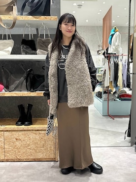 「アイテム（ベスト）」を使った、かとちゃんさん（レディース・154cm・30代）の冬コーディネート