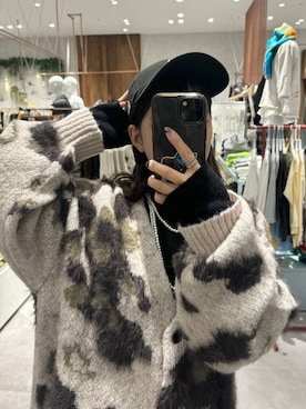 「LEPSIM（レプシィム）のストレッチサテンスカート　497324（スカート）」を使った、かとちゃんさん（レディース・154cm・20代）の秋コーディネート