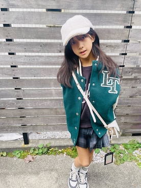 「アイテム（スニーカー）」を使った、yurimari1118さん（キッズ・131cm）の秋コーディネート