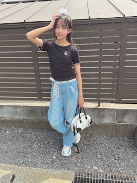 「algy（アルジー）の【puchily プチプラライン】フリル リブ半袖Tシャツ（Tシャツ/カットソー、ブラック系）」を使った、yurimari1118さん（キッズ・140cm）の夏コーディネート