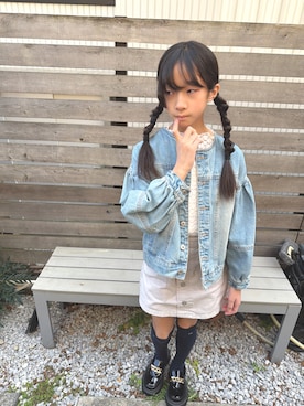 「coca（coca）（コカ）のキッズ　親子お揃いデニムボリュームスリーブジャケット（デニムジャケット、グレー系）」を使った、yurimari1118さん（キッズ・140cm）の春コーディネート
