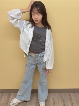 「repipi armario（レピピ アルマリオ）のtwinRサイドシャーリングTシャツ（Tシャツ/カットソー、ブラック系）」を使った、yurimari1118さん（キッズ・140cm）の夏コーディネート