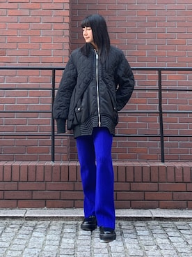 「アイテム（MA-1）」を使った、AYAKOさん（レディース・157cm）の秋コーディネート