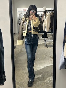 「EMODA（エモダ）のアイテム（ジャケット/アウター）」を使った、後藤帆花さん（レディース・162cm）の秋コーディネート