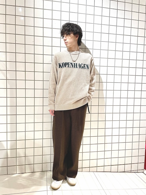 モールロゴグラフィックニット