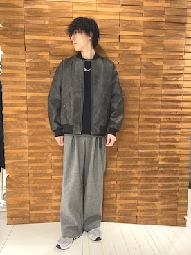 「SENSE OF PLACE by URBAN RESEARCH（センスオブプレイスバイアーバンリサーチ）のアイテム（MA-1）」を使った、Renさん（メンズ・174cm）の秋コーディネート