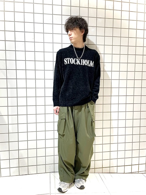 モールロゴグラフィックニット