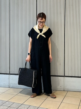 「かぐれ（カグレ）のリネンオールインワン（つなぎ/オールインワン、ブラック系）」を使った、mayouedaさん（レディース・156cm）の春コーディネート