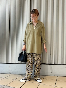 「URBAN RESEARCH DOORS（アーバンリサーチドアーズ）の『接触冷感/吸水速乾/イージーケア』フラワープリントドライタッチリラックスパンツ（その他パンツ）」を使った、mayouedaさん（レディース・156cm）の夏コーディネート