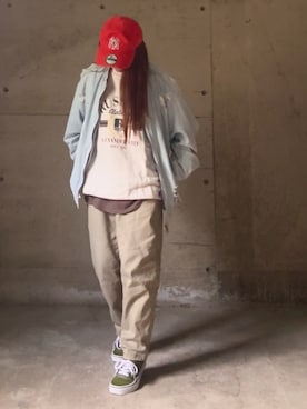 「アイテム（キャップ）」を使った、ありさん（レディース・149cm）の秋コーディネート