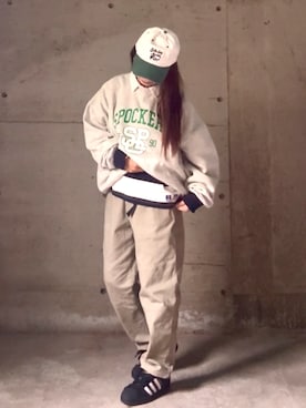 「SPOC STORE（スポックストア）の【SPOC STORE】裏起毛 ワンポイント刺繍/カレッジロゴ オーバーサイズスウェット（スウェット）」を使った、ありさん（レディース・149cm）の秋コーディネート