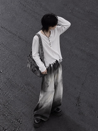 「PHILTHEORY(フィルセオリー)のDistressed waffle henry neck T-shirts / ディストレストワッフルヘンリーネックTシャツ(ニット/セーター)」を使った、Aranさん(メンズ・177cm)の秋コーディネート