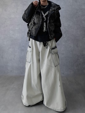 「アイテム（ウォレットチェーン）」を使った、Aranさん（メンズ・177cm）の秋コーディネート