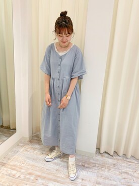 タンクトップを使った 水色 のレディース人気ファッションコーディネート Wear