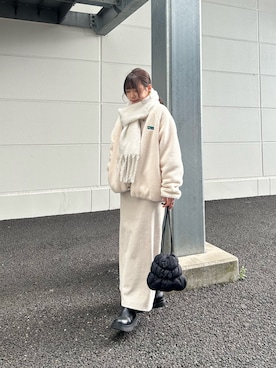「オールホワイト」｜「アイテム（ブルゾン）」を使った、kanaさん（レディース・160cm）の冬コーディネート
