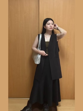 「アイテム（キャミソール）」を使った、米之井花さん（レディース・157cm・20代）の秋コーディネート