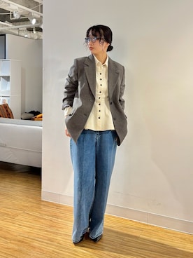 「Whim Gazette（ウィムガゼット）のワンウォッシュコールペプラムブラウス/セットアップ可（シャツ/ブラウス、ホワイト系）」を使った、ABEさん（レディース・167cm）の秋コーディネート