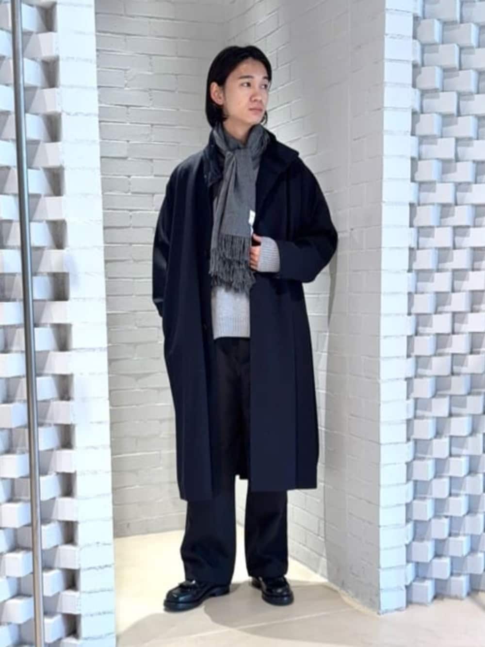 caban（キャバン）の「ウールギャバジン スタンドカラーコート（ステン