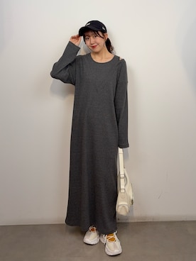 「SENSE OF PLACE by URBAN RESEARCH（センスオブプレイスバイアーバンリサーチ）のレイヤードネックリブワンピース（ワンピース、グレー系）」を使った、みてきちさん（レディース・155cm）の春コーディネート