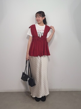 「SENSE OF PLACE by URBAN RESEARCH(センスオブプレイスバイアーバンリサーチ)のレイヤードフリルブラウス(シャツ/ブラウス、レッド系)」を使った、みてきちさん(レディース・155cm)の夏コーディネート
